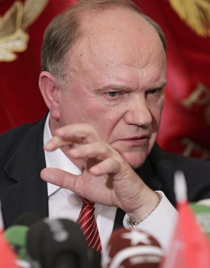 Russian Communist Party leader speaks to journalists