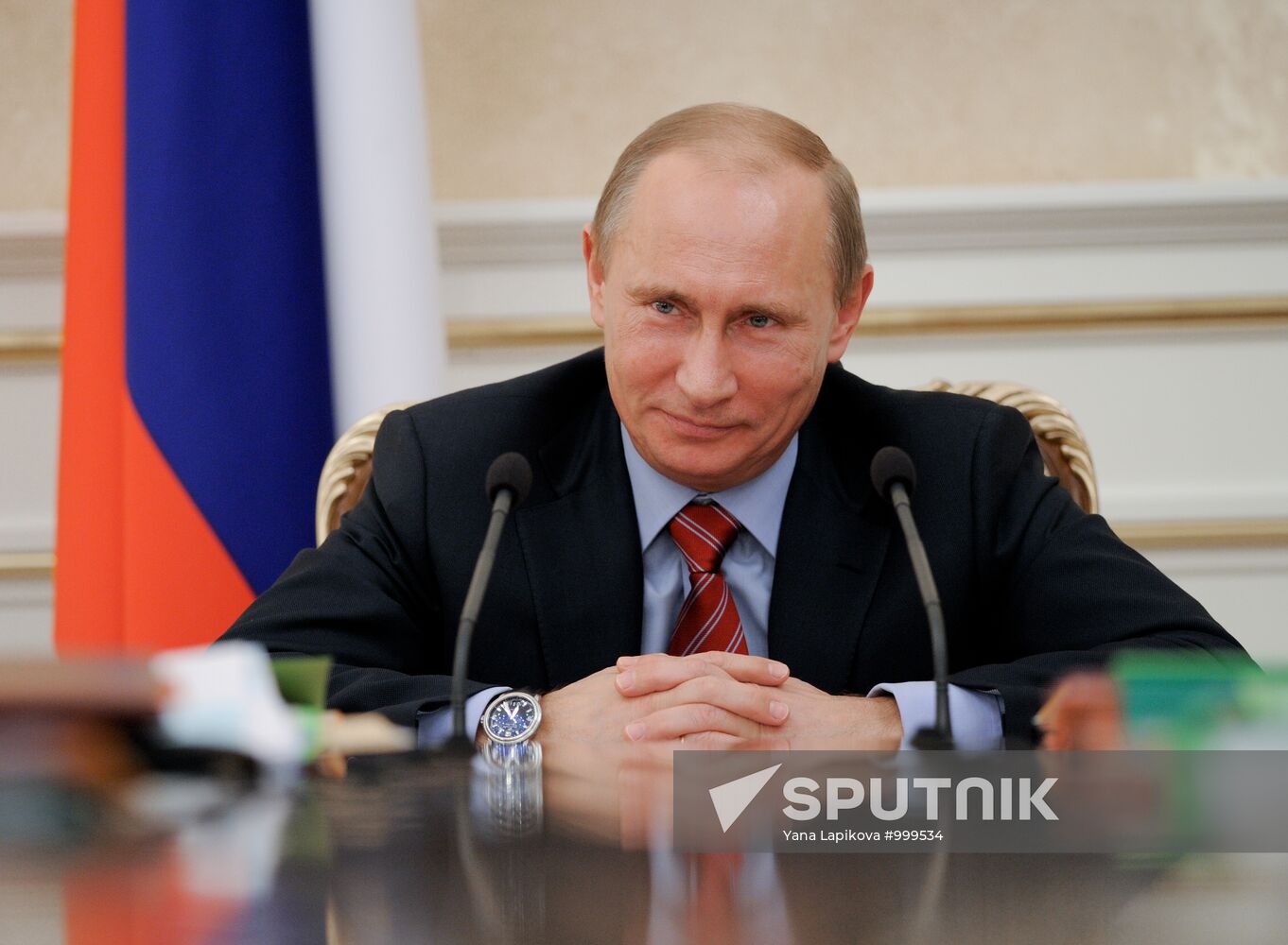 Vladimir Putin chairs Government Presidium meeting