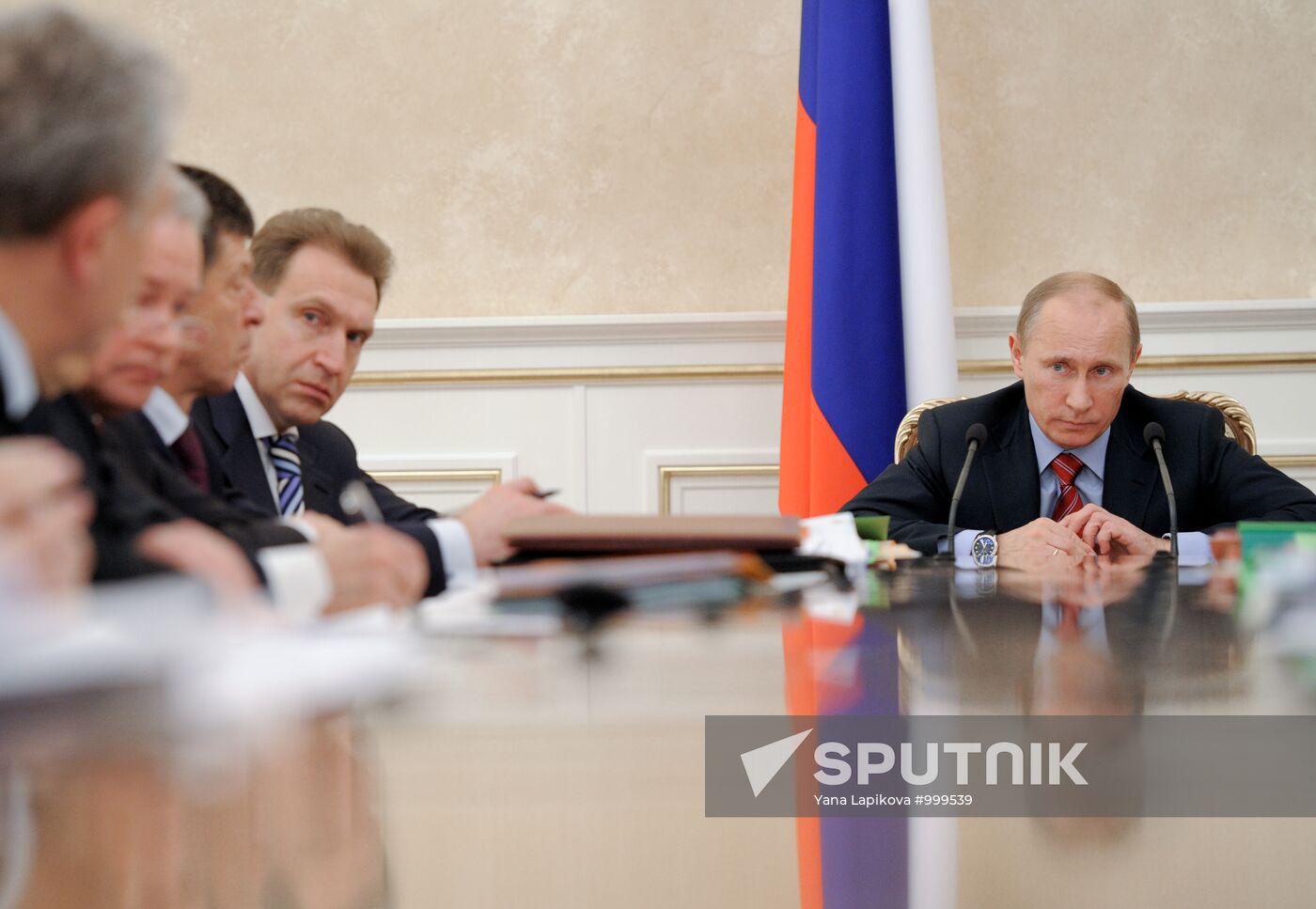 Vladimir Putin chairs Government Presidium meeting