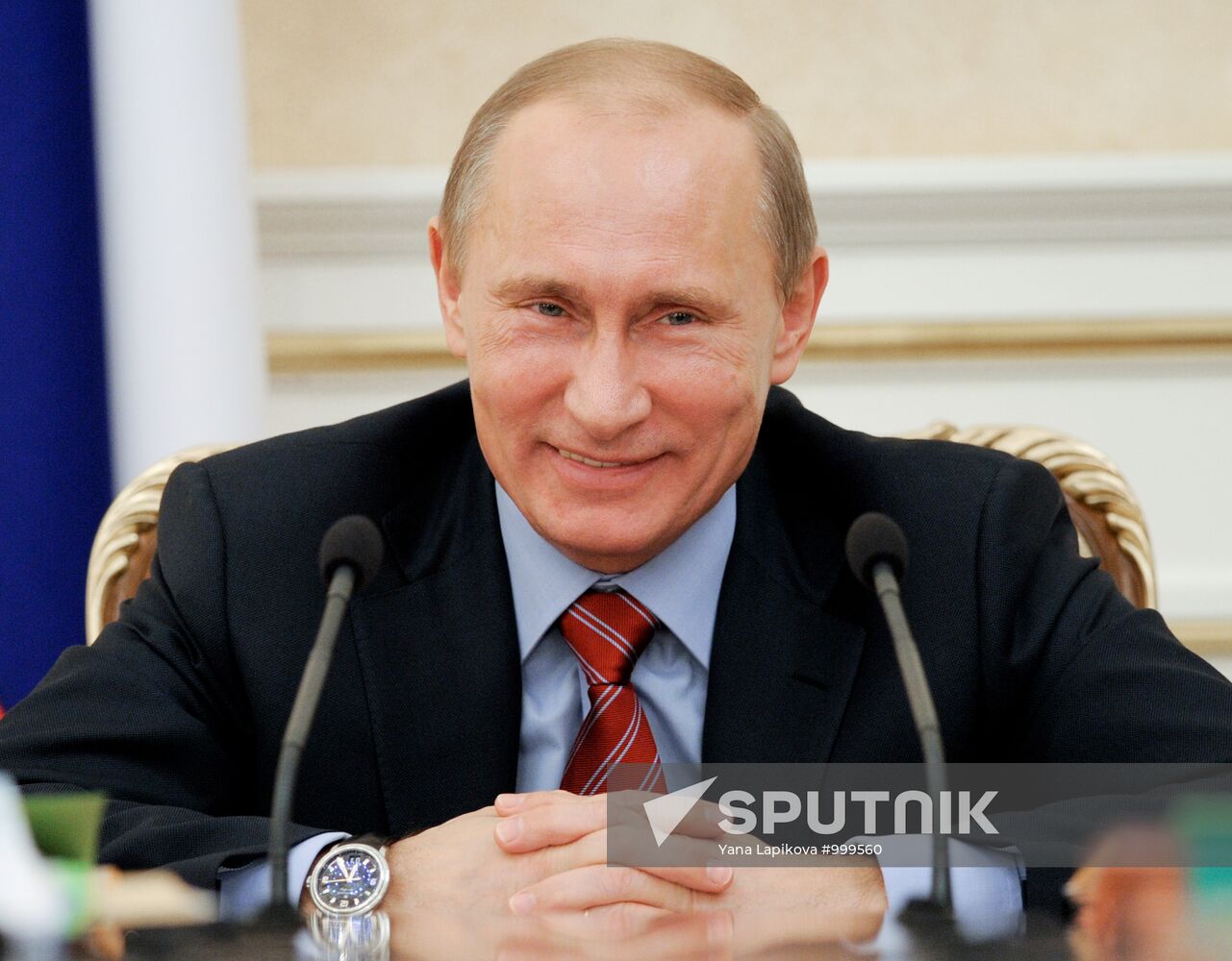 Vladimir Putin chairs Government Presidium meeting