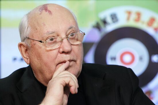 Ekho Moskvy airs show with Gorbachev, Muratov, Shevtsova