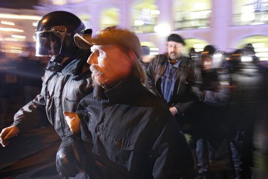 Rally in St. Petersburg against alleged rigging in elections