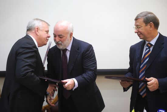 AFK Sistema, RTI and Skolkovo Foundation sign agreement