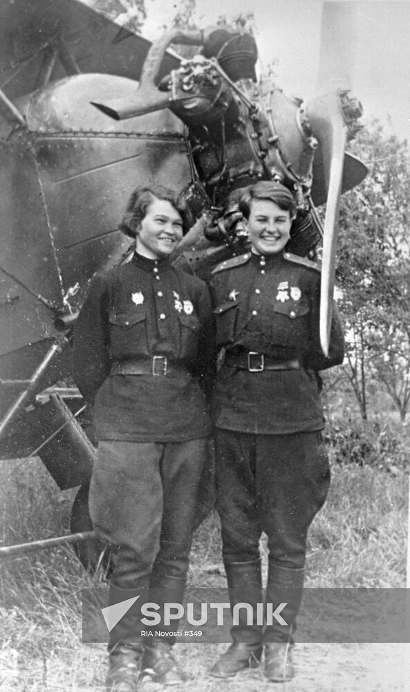 WWII FEMALE PILOTS Sputnik Mediabank