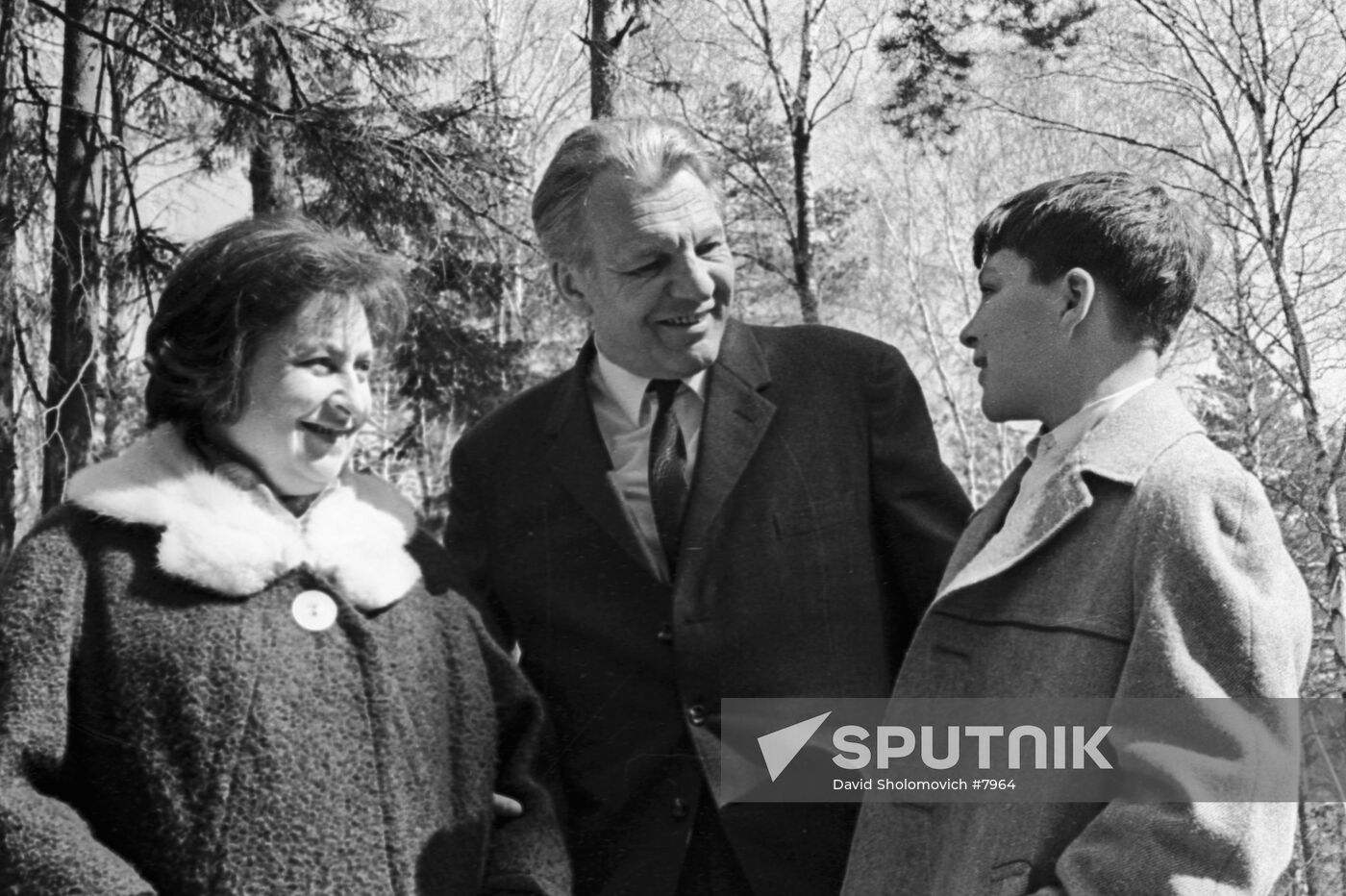 Sergei Smirnov with his wife and son | Sputnik Mediabank