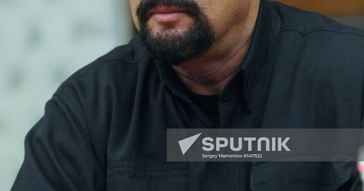 Dmitry Rogozin meets with Steven Seagal Sputnik Mediabank