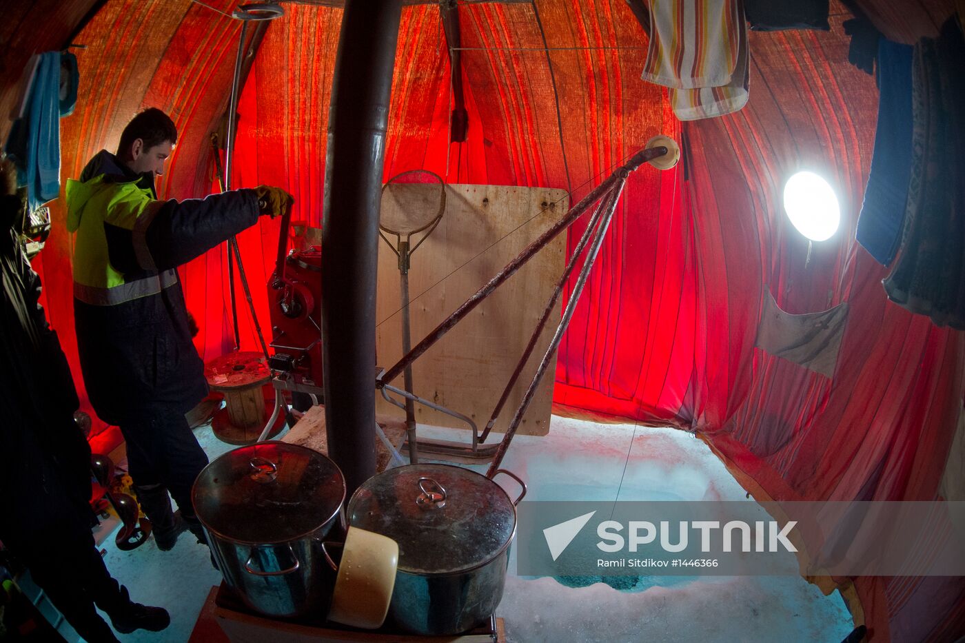Scientific research at North Pole Barneo Station Sputnik Mediabank
