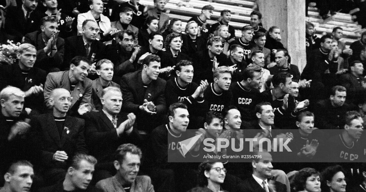 football-fans-in-helsinki-sputnik-mediabank