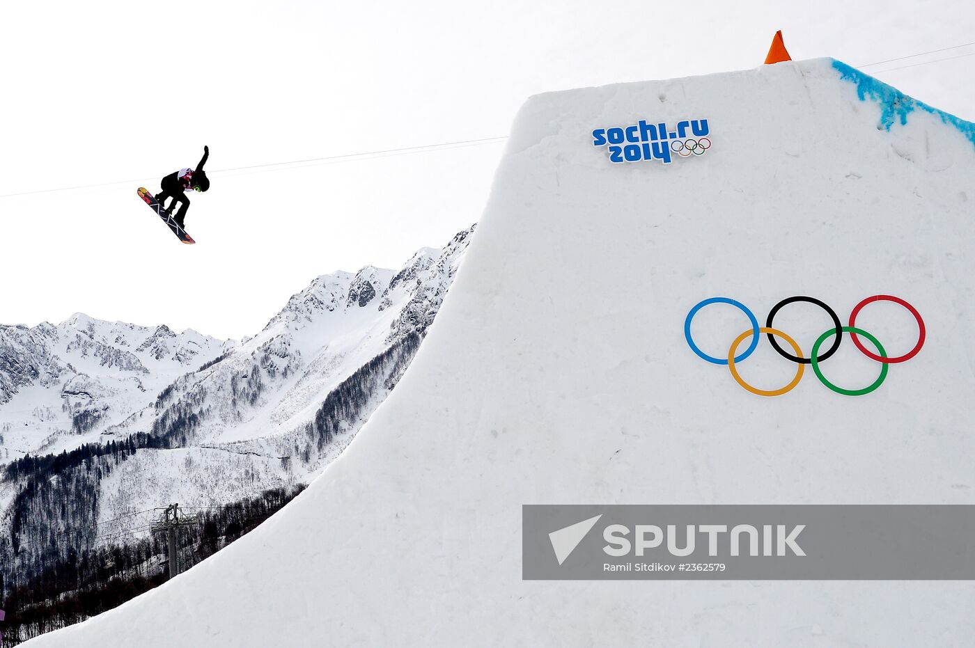 2014 Winter Olympics. Snowboarding. Women. Slopestyle. Semifinals