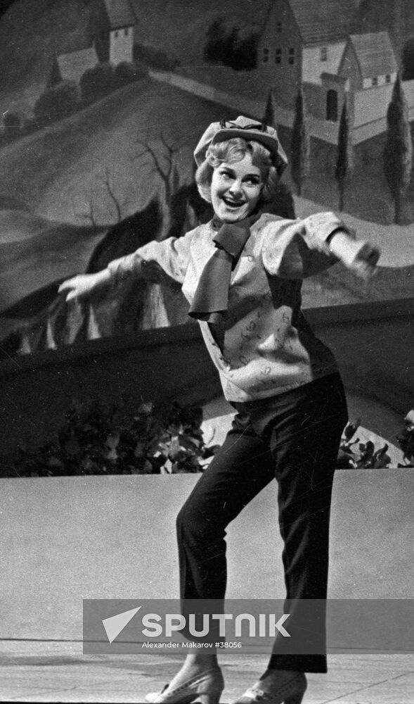 ACTRESS BYSTRITSKAYA PLAY | Sputnik Mediabank