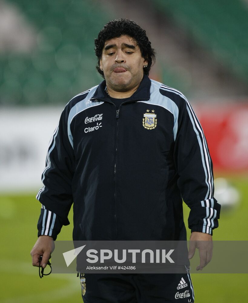 Argentina football player maradona on sale