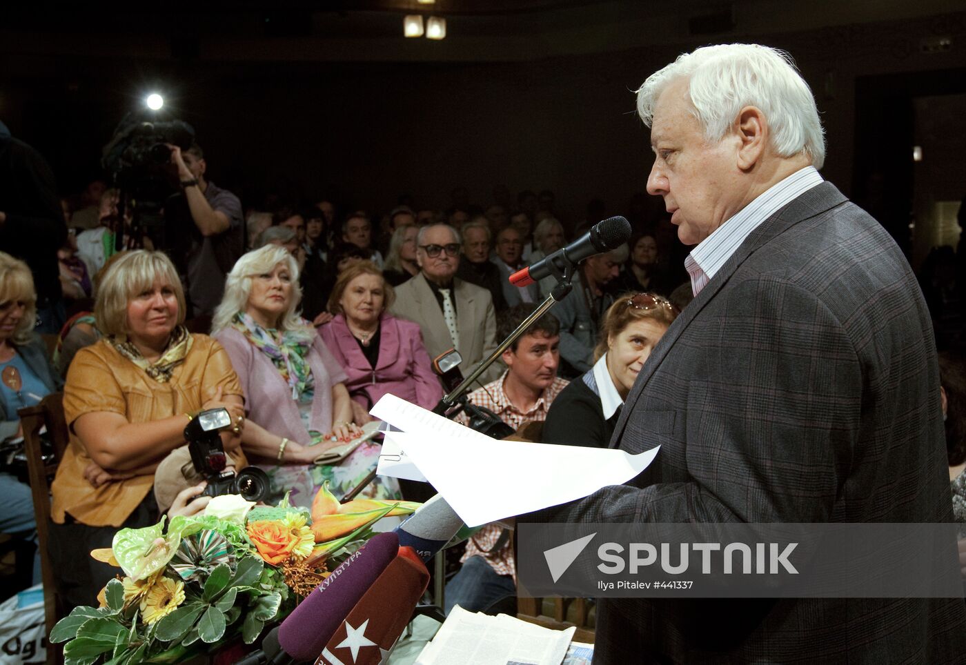 Artistic Director of Chekhov Moscow Art Theater Oleg Tabakov | Sputnik ...