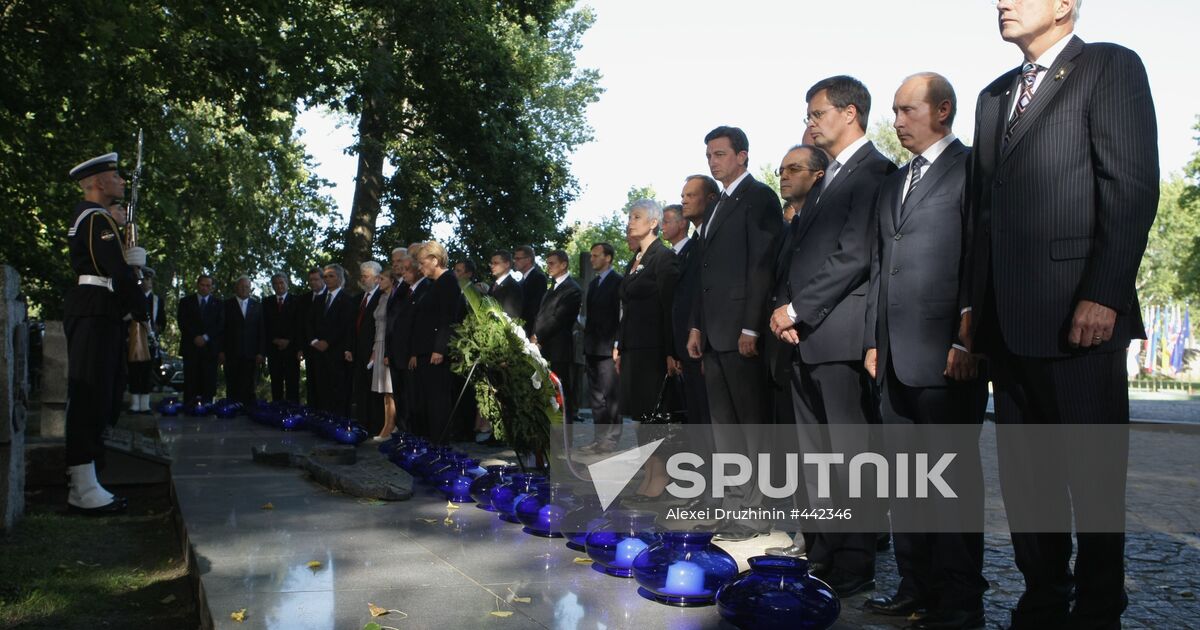 Vladimir Putin pays working visit to Poland Sputnik Mediabank