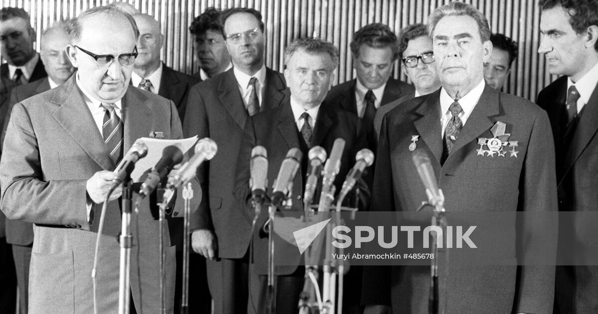 Leonid Brezhnev and Todor Zhivkov | Sputnik Mediabank