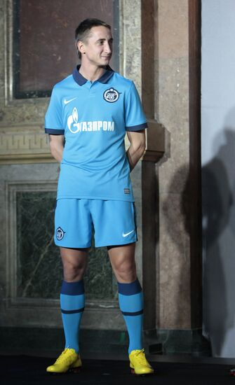 Zenit sales new kit