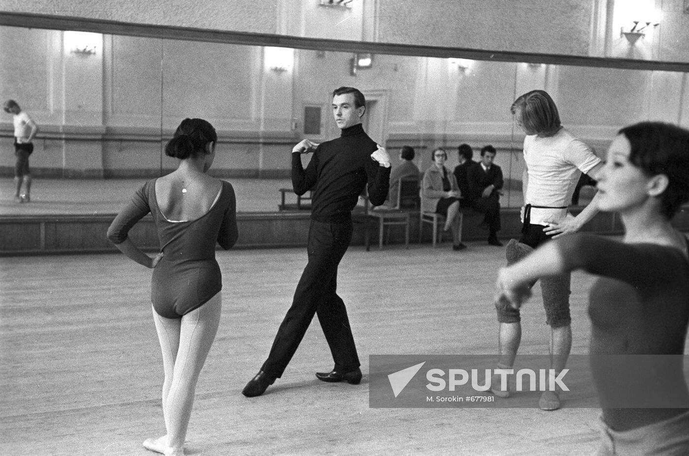 Choreographer Oleg Vinogradov | Sputnik Mediabank