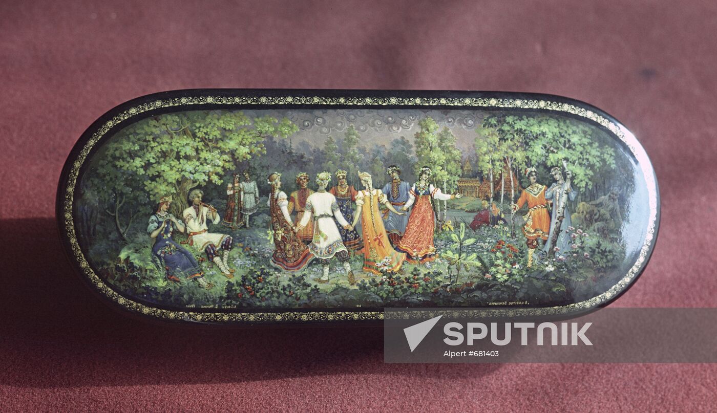 Kholui miniature "In the Kingdom of Berendeis" Sputnik Mediabank