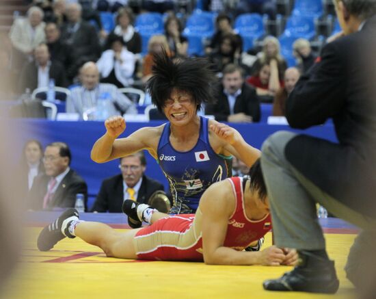 Fila wrestling hot sale