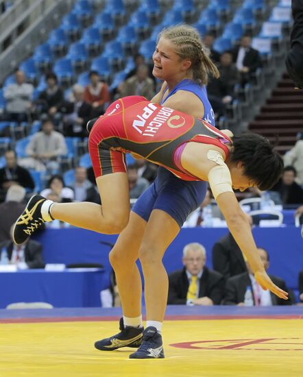 Fila wrestling shop