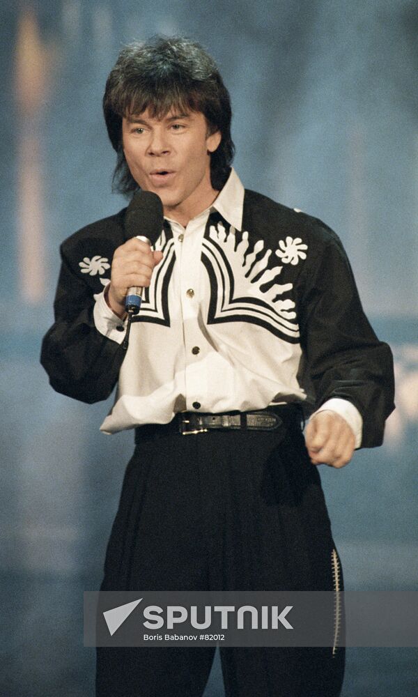 GAZMANOV Sputnik Mediabank