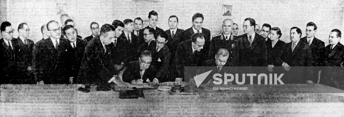Nikolai Bulganin and Ichiro Hatoyama | Sputnik Mediabank