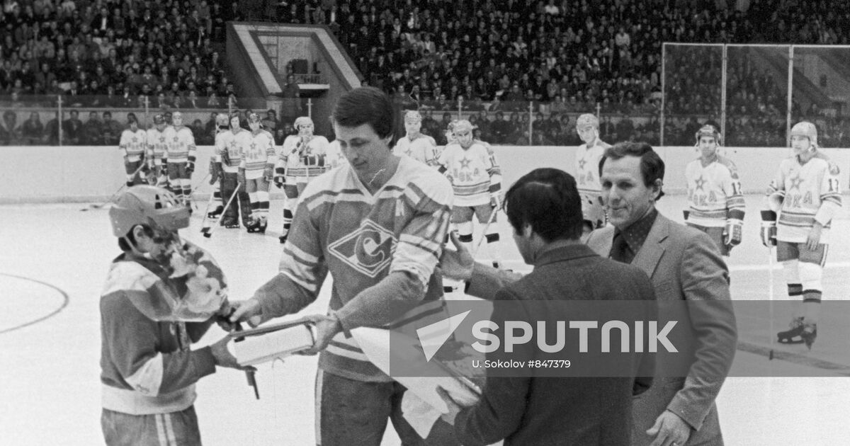 Hockey player Alexander Yakushev | Sputnik Mediabank