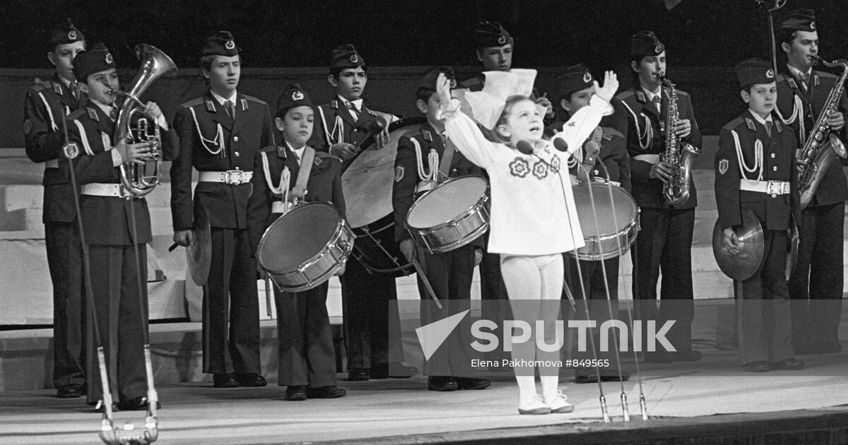 Natasha Ustimenko singing | Sputnik Mediabank
