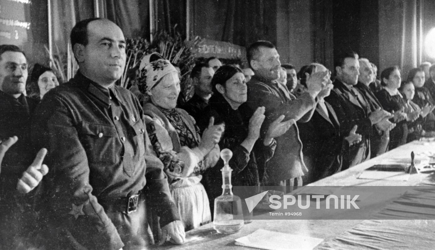 PONOMARENKO Sputnik Mediabank