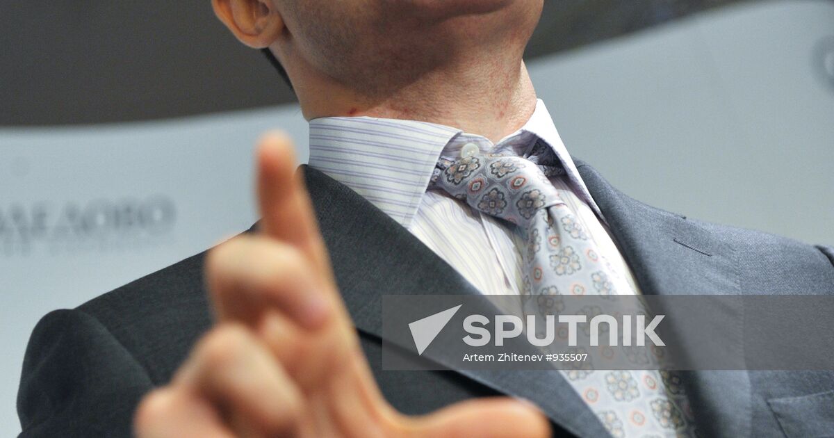 Press conference by Dmitry Kamenshchik | Sputnik Mediabank