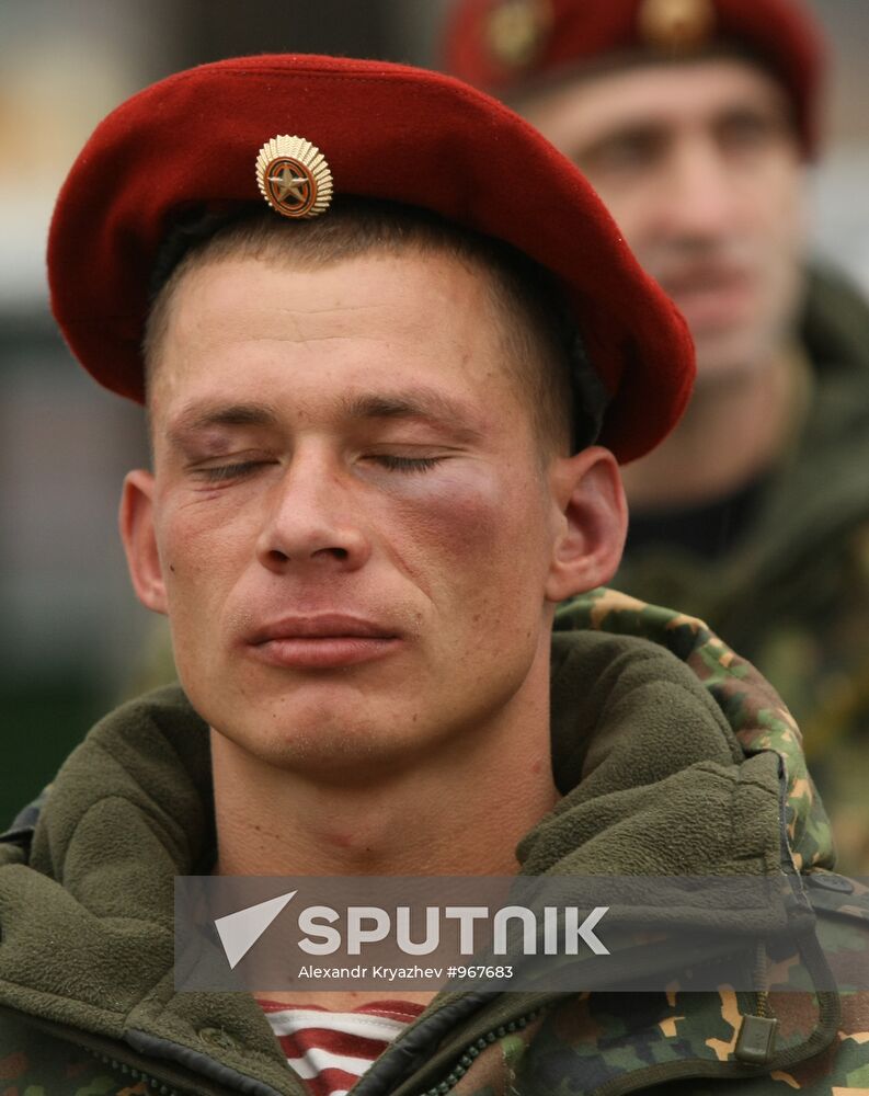 Red sales army beret
