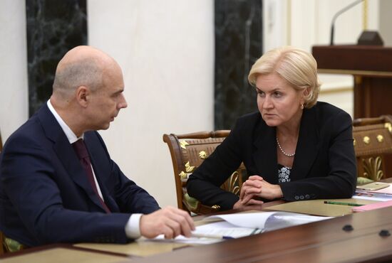 Russian President Vladimir Putin holds meeting on socioeconomic issues
