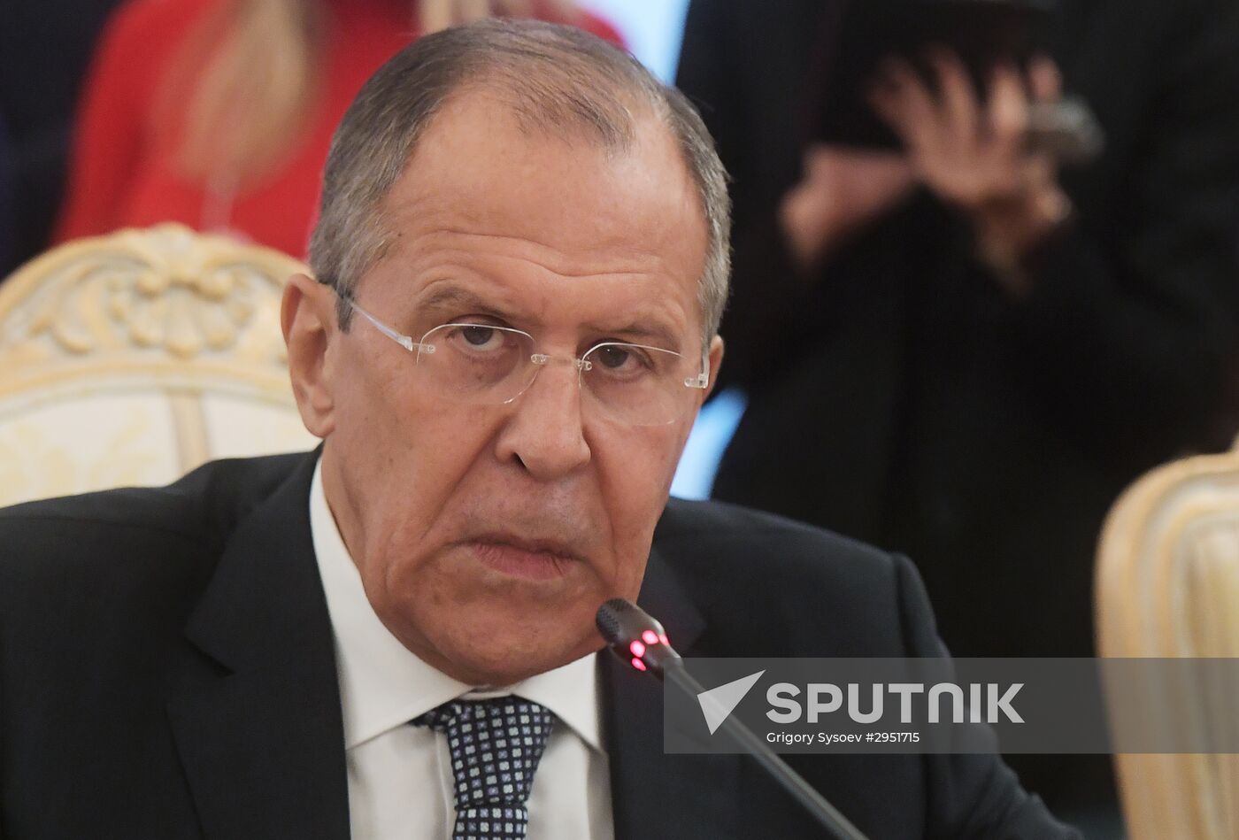 Russian and French Foreign Ministers Sergei Lavrov and Jean-Marc Ayrault meeting