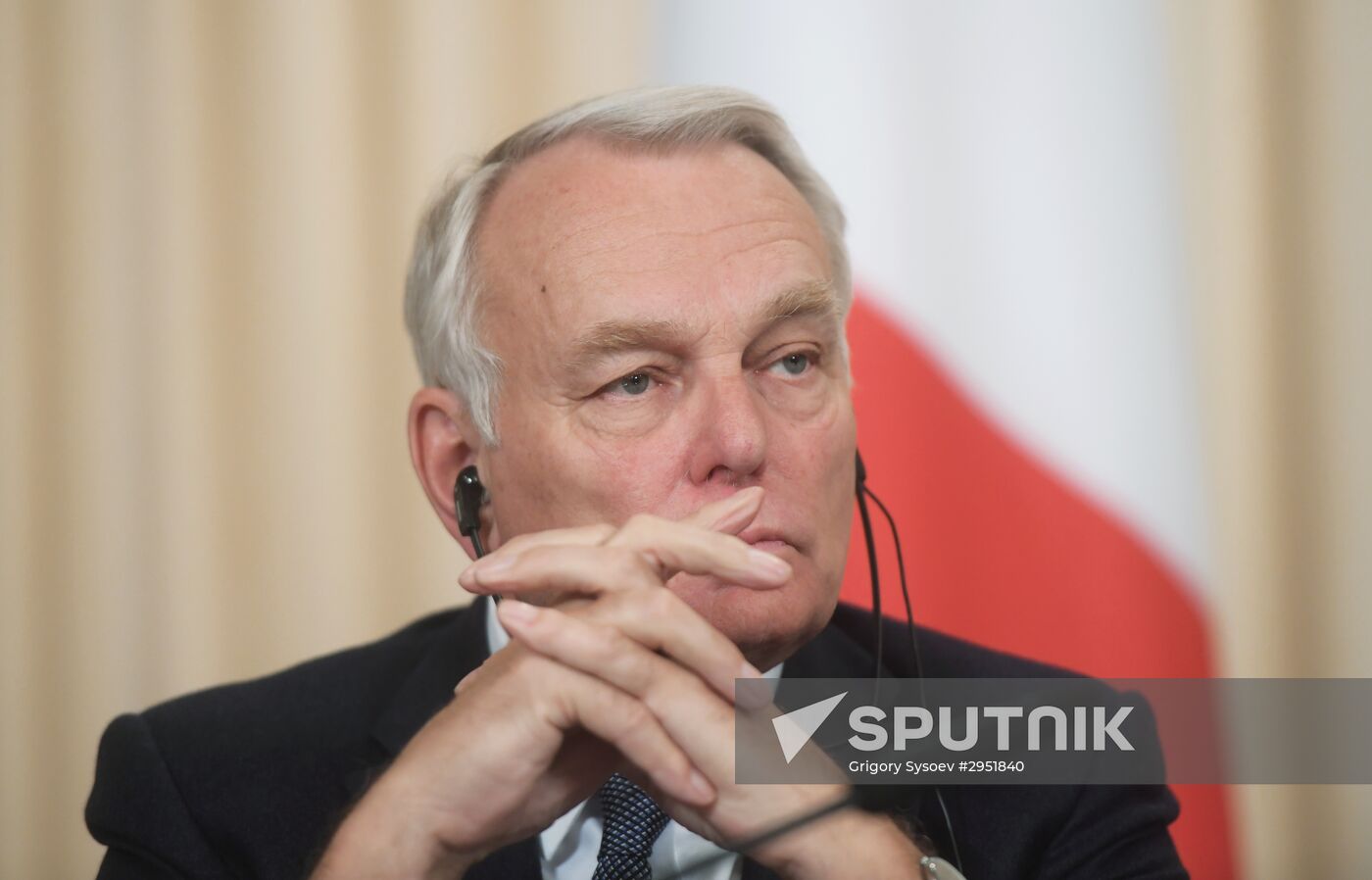 Russian and French Foreign Ministers Sergei Lavrov and Jean-Marc Ayrault meeting