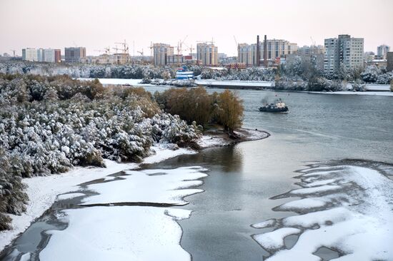 First snowfall in Omsk
