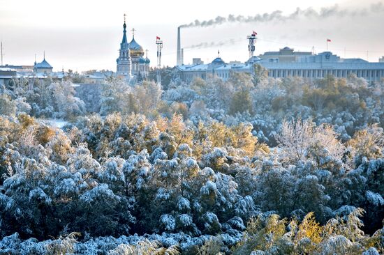First snowfall in Omsk