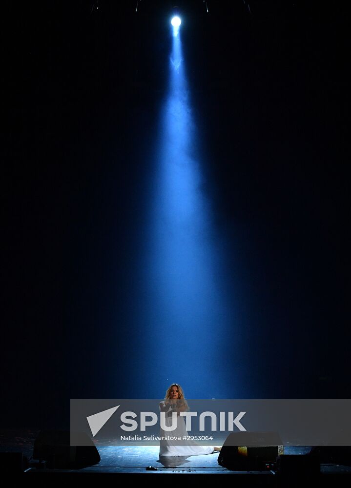 Vera Brezhneva's concert in Moscow