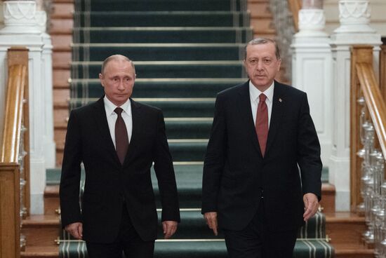 Russian President Vladimir Putin visits Turkey