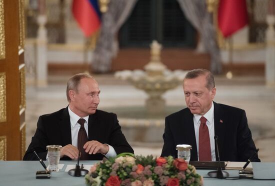 Russian President Vladimir Putin visits Turkey