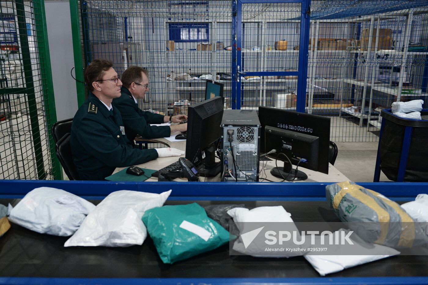 Postal customs control facility opens in Novosibirsk