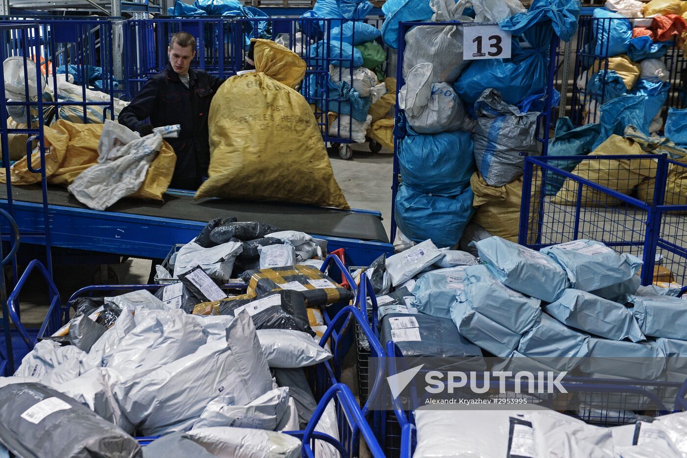 Postal customs control facility opens in Novosibirsk