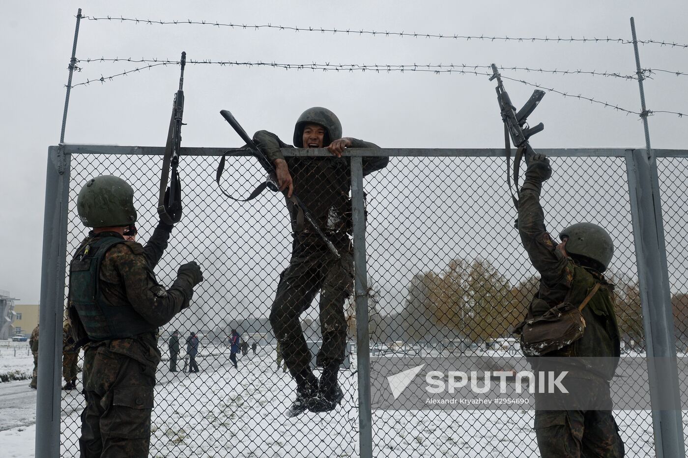 Test for right to wear crimson and green beret by National Guard servicemen