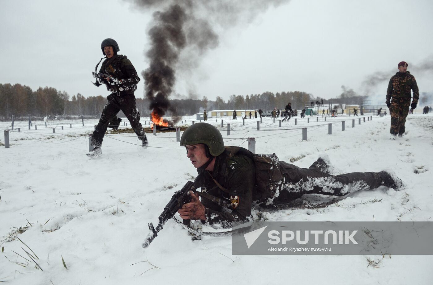 Test for right to wear crimson and green beret by National Guard servicemen