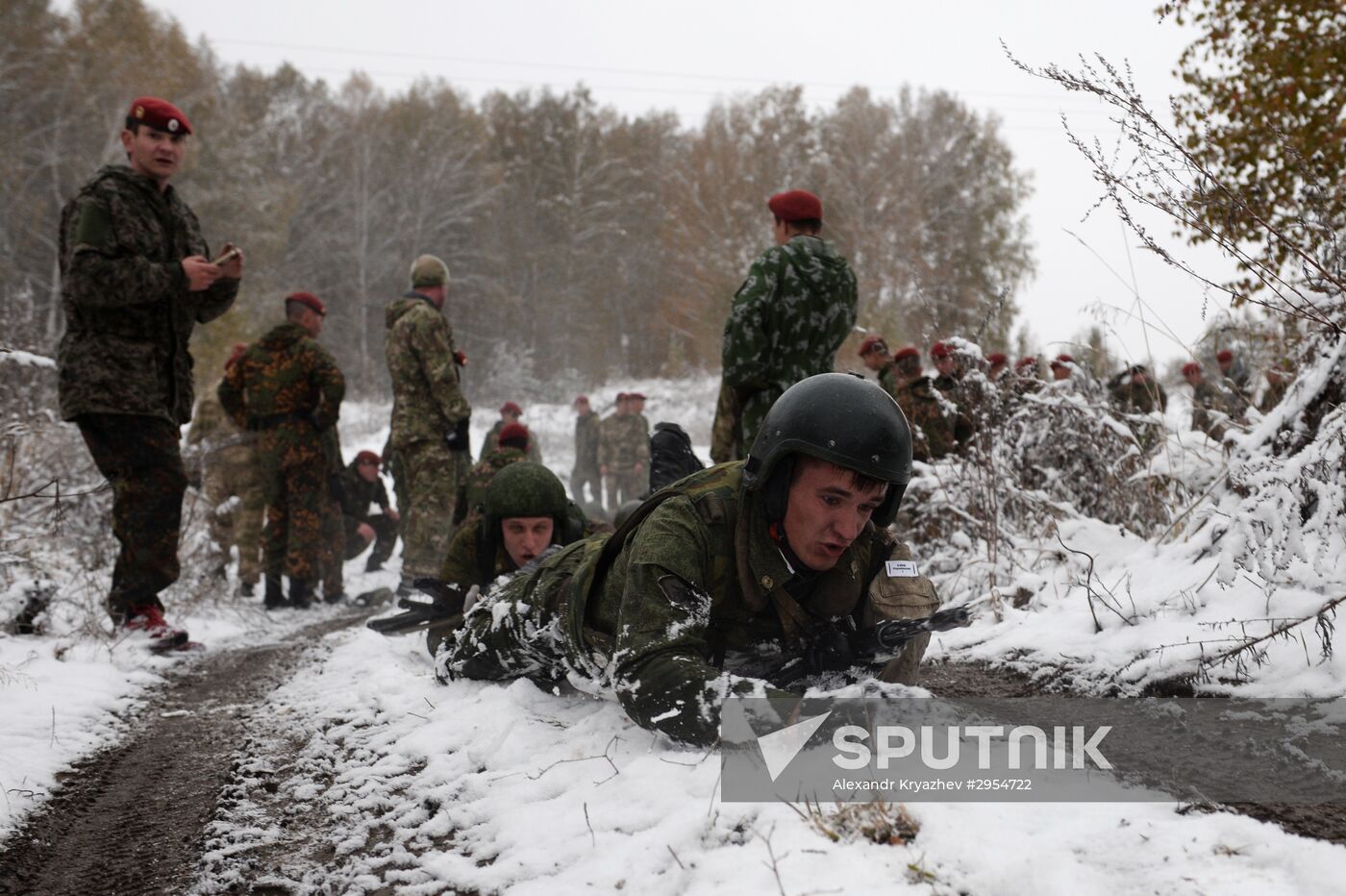 Test for right to wear crimson and green beret by National Guard servicemen