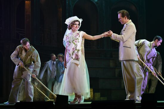 Premiere of musical The Circus Princess