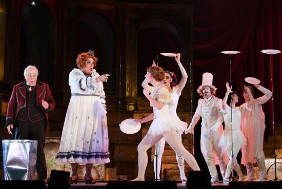 Premiere of musical The Circus Princess