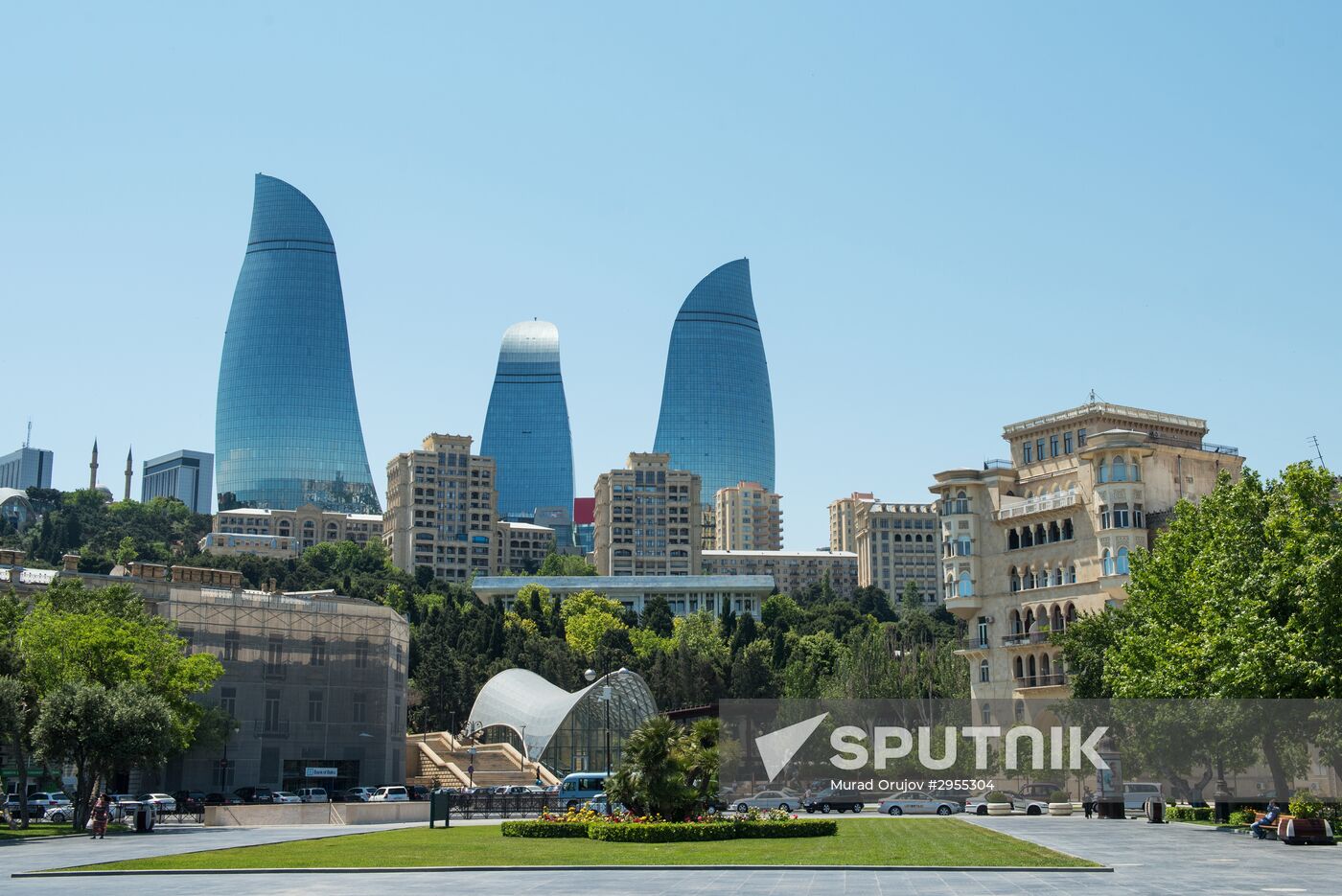 Cities of the world. Baku