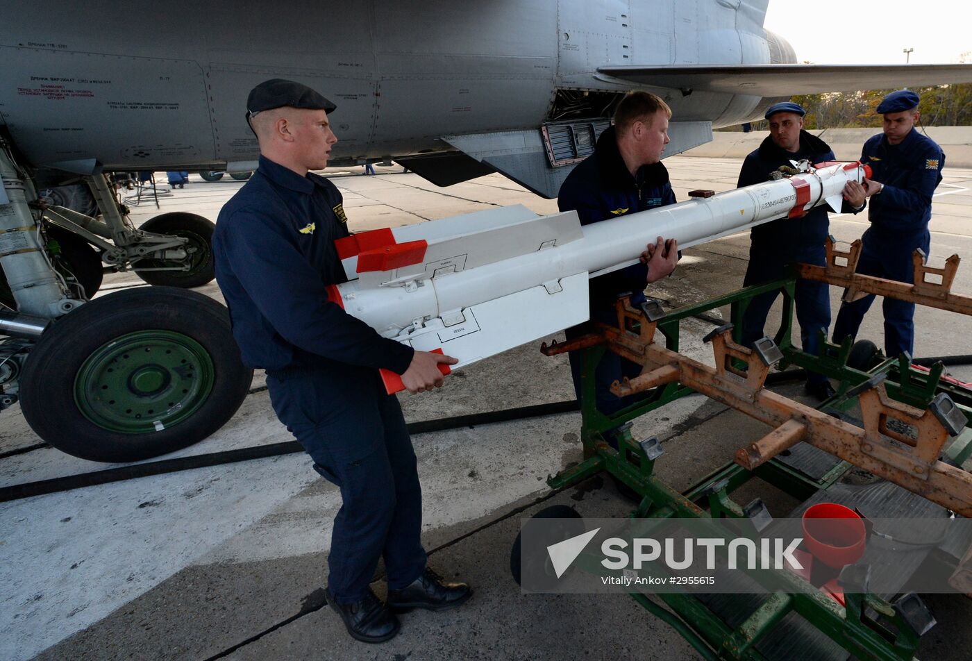 Tactical flight training of fighter regiment in Primorski Krai
