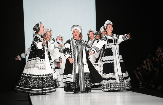 Mercedes-Benz Fashion Week in Moscow. Day 1