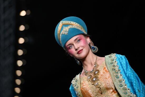 Mercedes-Benz Fashion Week in Moscow. Day 1