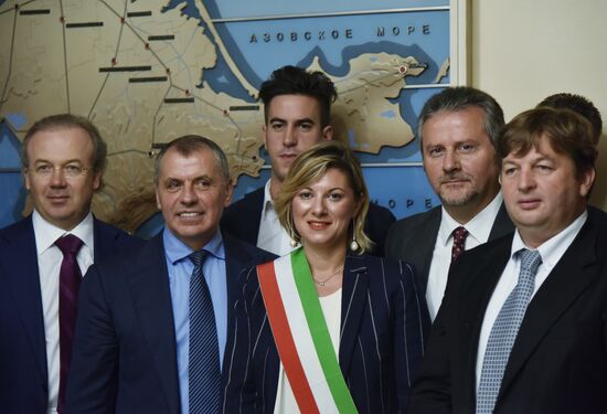 Italian regional officials, business leaders visit Crimea